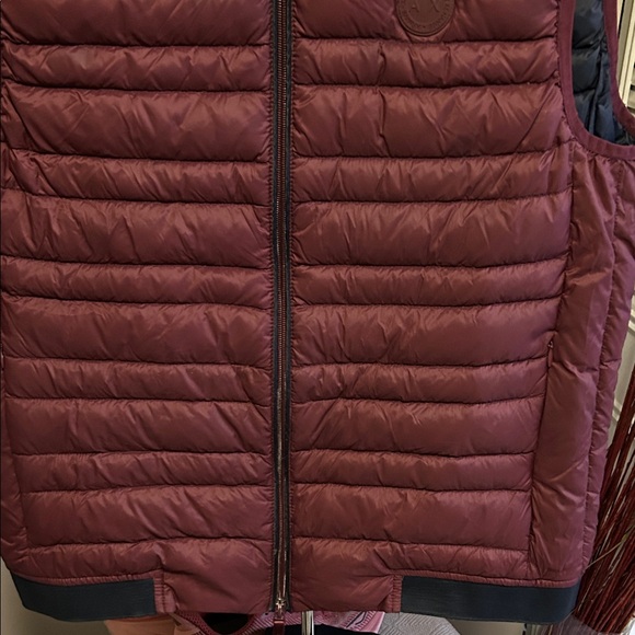 Armani Exchange Burgundy Quilted Vest - Picture 8 of 12